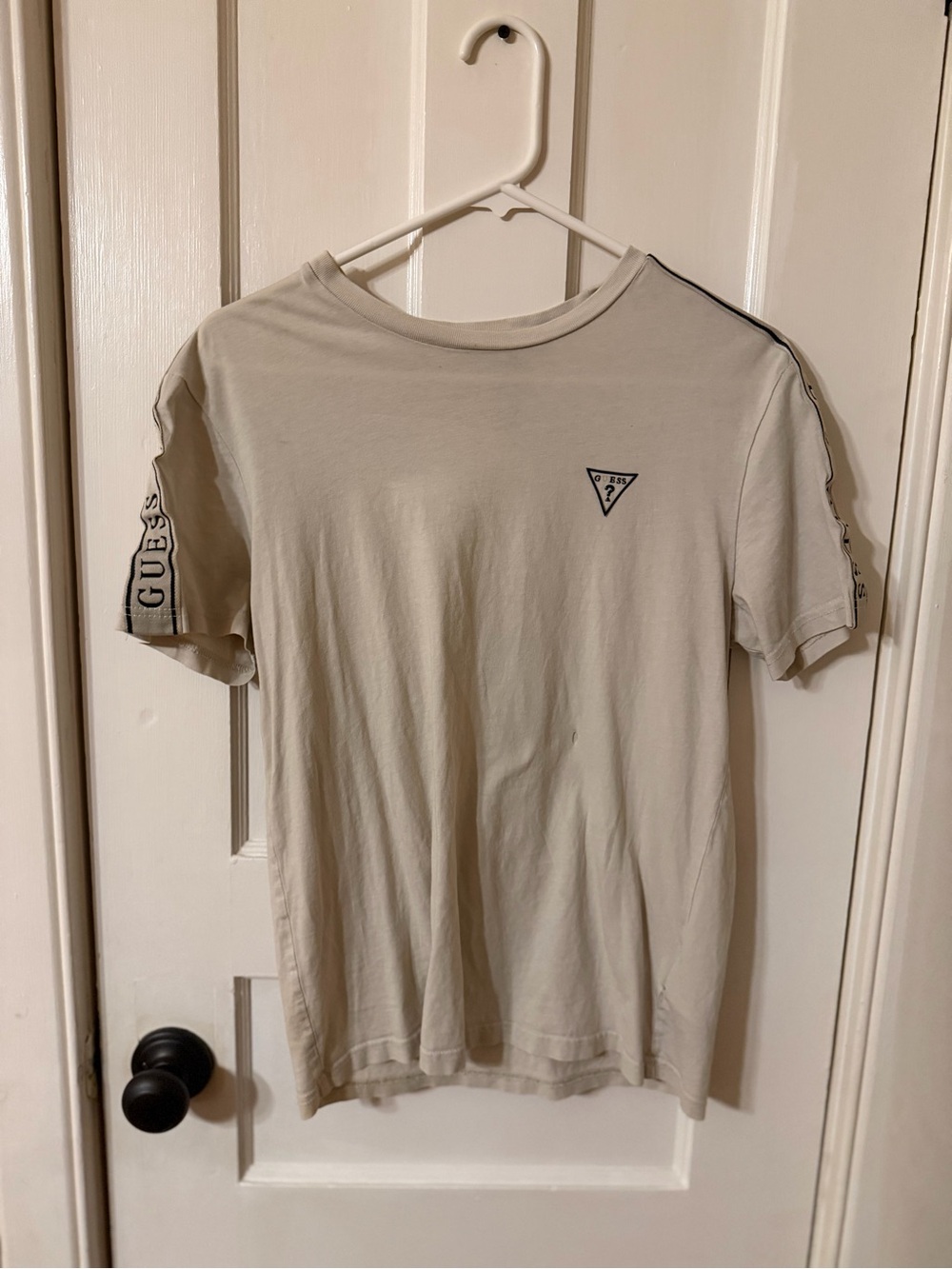 Guess Men's Cream Logo Crewneck Tee with Sleeve Branding